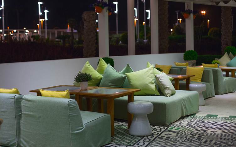  Inside the Tallest Rooftop Lounge and Bar in Singapore